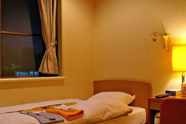 Business Hotel Sakigake Honkan (Himeji)